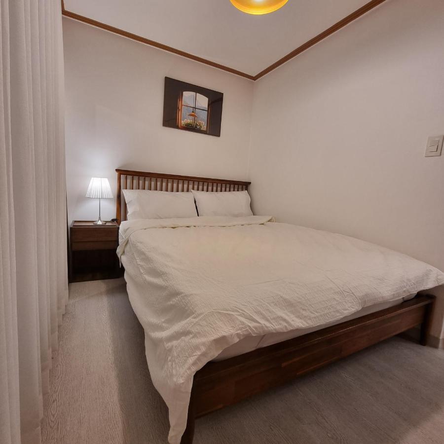 דירות סיאול Hongik Hongdae Yeonnam Hoi-House מראה חיצוני תמונה